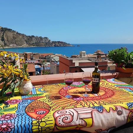 Mungi Bay, Flat With Sea View Roof Top Terrace Giardini-Naxos Zewnętrze zdjęcie