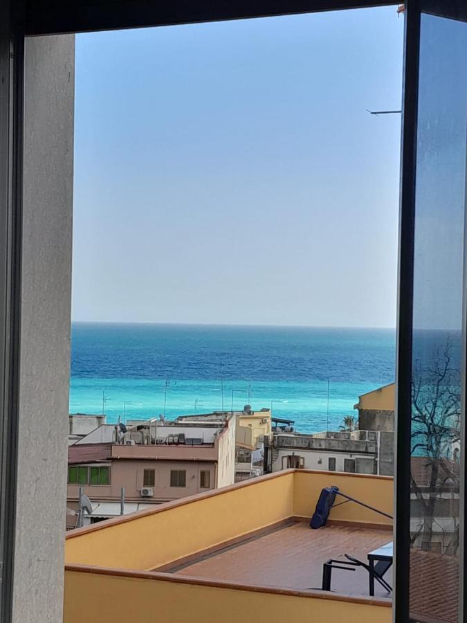 Mungi Bay, Flat With Sea View Roof Top Terrace Giardini-Naxos Zewnętrze zdjęcie